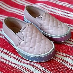 Toddler size 7 shoes